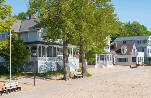 Macatawa House | Lake Michigan | Kemah Cottage