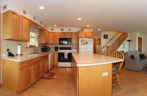 Northport Cottage | Lake Michigan Lake Front Cottage/Beautiful Sunsets/Northport/Cathead Bay/Beach