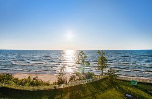 Lake Michigan Beach House | Lake Michigan Retreat- Upper Duplex