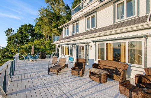 Lake Michigan Beach House | Lake Michigan Retreat- Lower Duplex