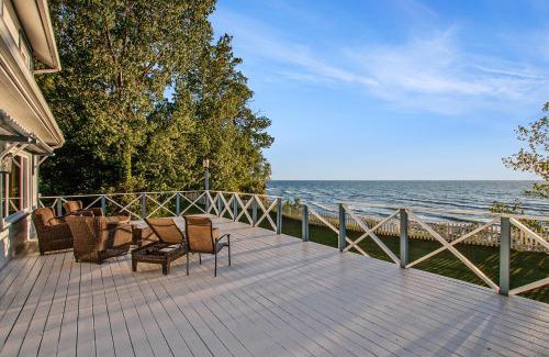 Lake Michigan Beach House | Lake Michigan Retreat- Lower Duplex