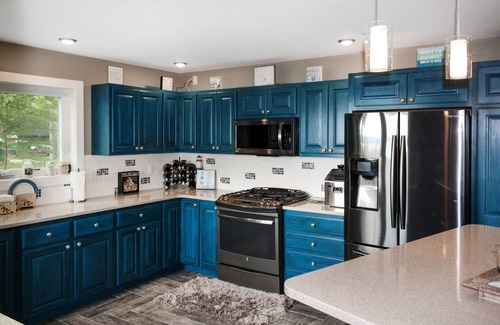 Suttons Bay House | Lake Michigan West Bay Waterfront Custom Built Bungalow - Sleeps 10