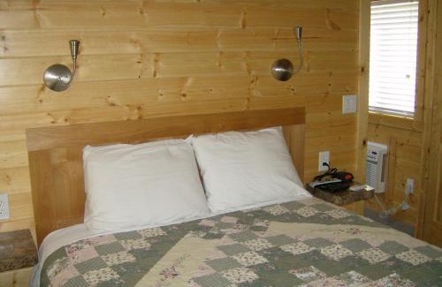 Nicolaus Resort | Lake Minden Camping Resort Cottage 2