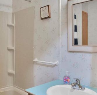 Bloomington House | Lake Monroe's Charming Villa