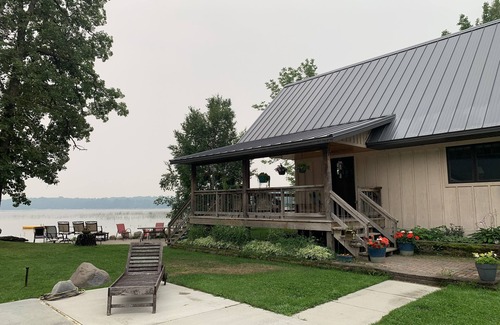 Puposky Cabin | Lake Movil Sunrise Cabin (6 miles north of Bemidji)