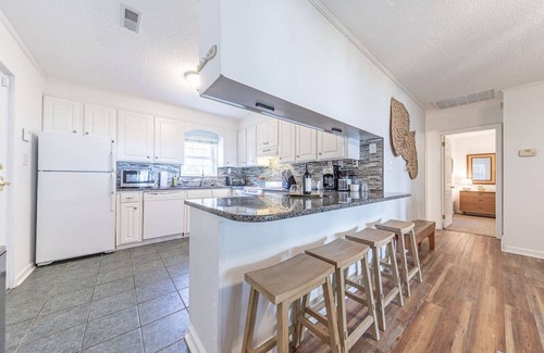 Chapin House | Lake Murray Family Retreat | BIG Water Views