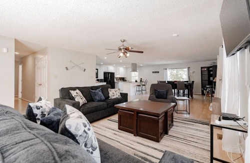 Chapin House | Lake Murray Haven w/ Serene Lake Views!