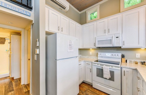 Sherrills Ford Cabin | Lake Norman Getaway w/Pool Access + Kayaking!