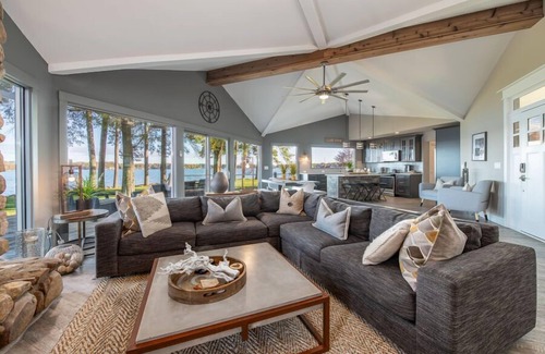 Mayhew House | Lake Norman Playaway - Beach, Hot Tub & Optional Boat Rental