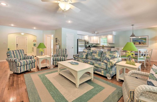Mooresville House | Lake Norman Retreat w/Dock ~ 1 Mi to Marina!