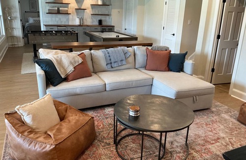 Lake Oconee House | Lake Oconee Family Retreat with Pool – Perfect for Holidays & Gatherings!