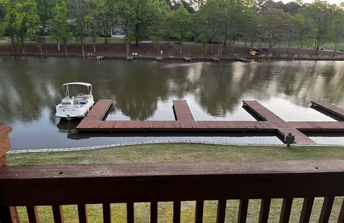 Lake Oconee Villa | Lake Oconee - Lodge Villa 417 - 1 Bedroom/1 Bath Large Suite inside Cuscowilla