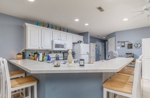Camdenton Condo | Lake of the Ozarks Premier lakefront 3-bedroom condo. Fishing, Swimming,boating.