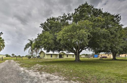 Clewiston House | Lake Okeechobee Fishing Retreat with Fire Pit!