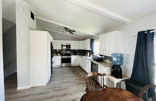 Henderson House | Lake Ontario Beach House Getaway-House #2