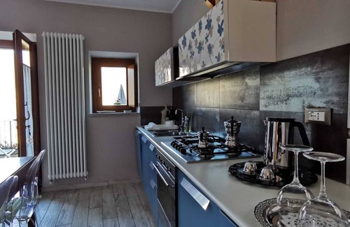 Crabbia Apartment | LAKE ORTA - APARTMENT LAKE VIEW, BEACH, PRIVATE GARDEN (GROUND FLOOR)