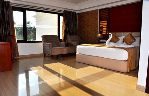 Thiruvananthapuram Hotel | Lake Palace Hotel Trivandrum