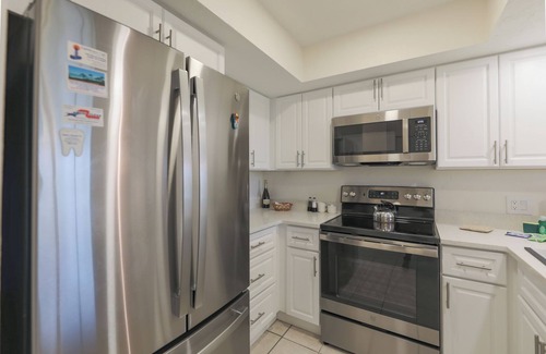 Sanibel Condo | LAKE PALMS 1 - Sanibel Condo Overlooking Lagoon
