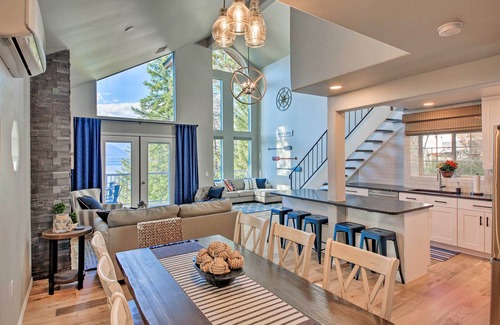 Sandpoint Cottage | Lake Pend Oreille Home w/Dock & Paddle Boards