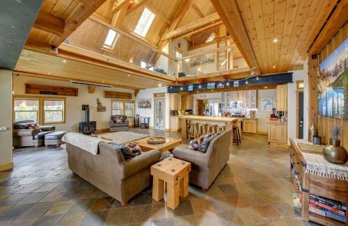 Sandpoint House | Lake Pend Oreille Oasis Home with Hot Tub and Games