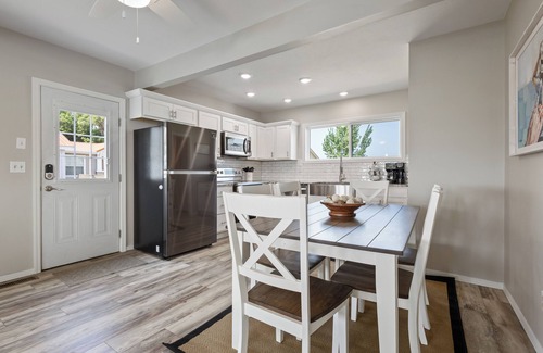 Hamlin County House | Lake Poinsett Cottage at Stone Bridge