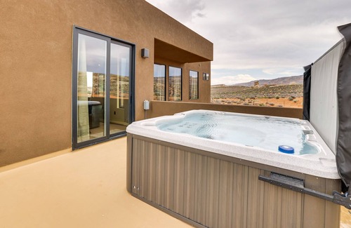 Big Water Villa | Lake Powell Villa Next to Antelope Canyon!