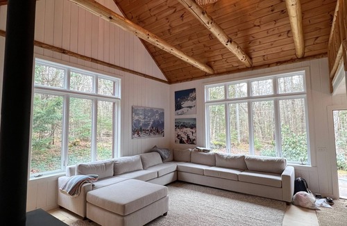 Wilmington Cottage | Lake Raponda Home