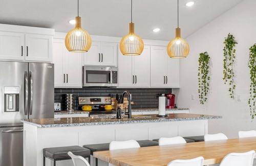 Kimberling City Apartment | Lake Retreat | Game Space & Spacious Patios