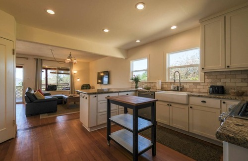 Clear Lake House | Lake Retreat: Stunning Views, Private Park-Like Paradise!