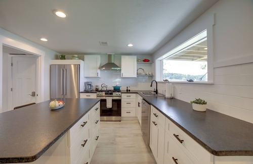 Pierson Cottage | Lake Retreat w/Fire Pit: Pierson Paradise!