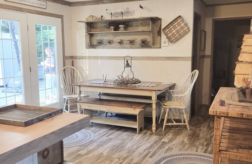 Union Hall House | Lake retreat with beautiful views!