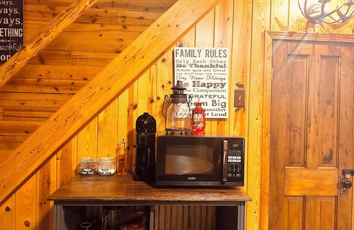 Ironton Cabin | Lake Road Cabin B — Million Dollar Ozark View!
