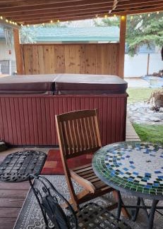 Ponder Point Cabin | Lake Room