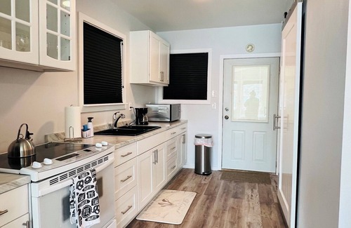 Issaquah House | Lake Sammamish Waterfront Bungalow
