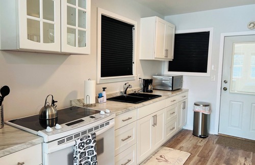 Issaquah House | Lake Sammamish Waterfront Bungalow