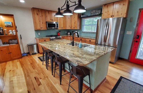 Effingham House | Lake Sara Dream