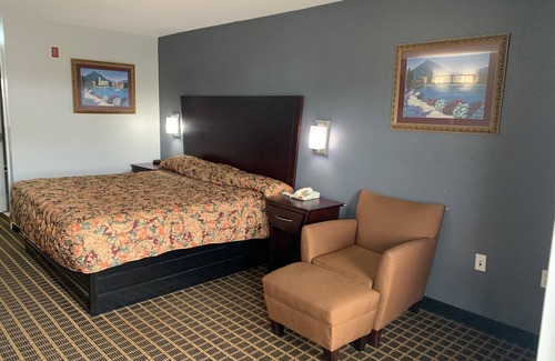 Sneads Hotel | Lake Seminole Inn