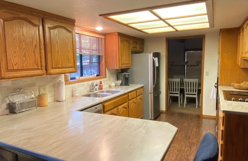 Lakeshore House | Lake Shasta Home on Dooney Creek Cove, Lakehead