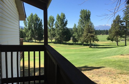 Weed Resort | Lake Shastina Golf Resort