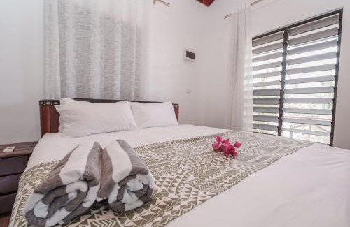Nadi Villa | Lake Side Villa Naisoso