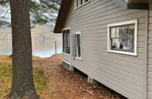 Poultney Cabin | Lake St Catherine Cabin For Two with deck and lake access