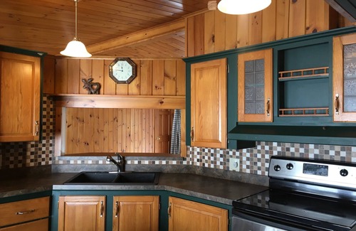 Poultney Cottage | Lake St Catherine Vermont Camp Rockytop