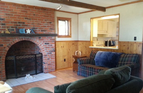 Pointe aux Roches Cottage | Lake St. Clair Cottage Rental - The Lake/Cottage