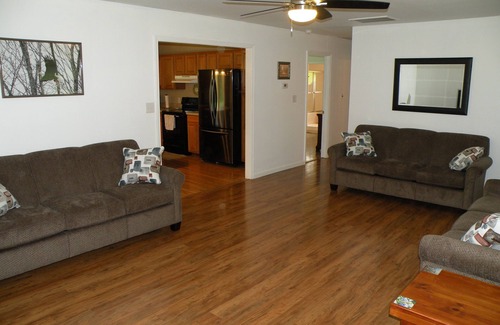 Burkesville House | Lake Star Country Acres, Dale Hollow (Sulphur Creek Marina)