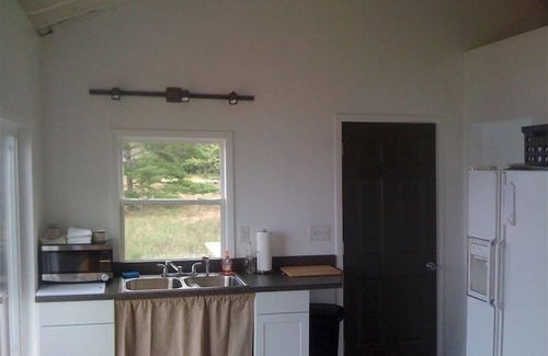 Upper Peninsula Michigan Cottage | Lake Superior Beach House on Beautiful Sugar Beach Very Nice