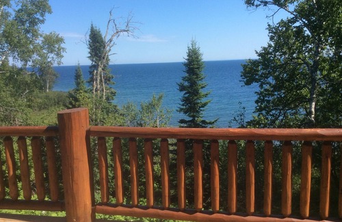 Beaver Bay House | Lake Superior Retreat