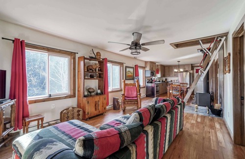 Saint-Michel-des-Saints Ski Chalet | Lake Taureau Shore - Le Grand Manitou