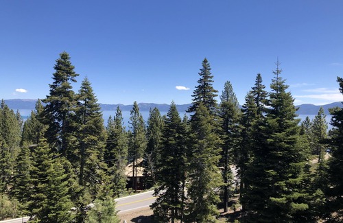 Meeks Bay House | Lake Tahoe Lakeview Lodge at Meeks Bay - Permit VHR 073395/TOT-T64661