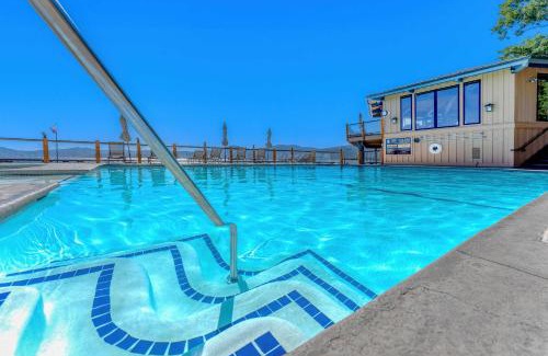 Brockway House | Lake Tahoe Vacation Rental w Patio & Pool Access