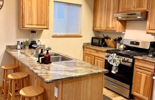 Tahoe Pines Cabin | Lake Tahoe W. Shore Cabin, Tahoe Pines/Homewood, Sleeps 8-10, Hottub, Wifi, Cabl